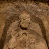 La testa e il braccio, in pietra leccese, sono aggiunte successive volte a riprodurre le sembianze del santo, come i realistici occhi in pasta vitrea. Il foro sul petto conteneva una reliquia, trafugata chiss� quando